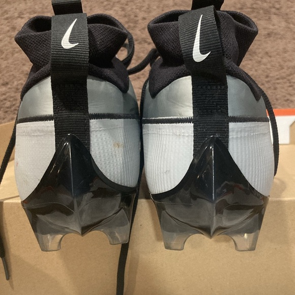 Men’s football cleats - Picture 5 of 6